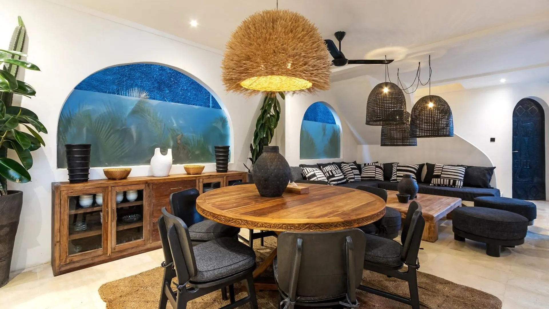 Villa Castilla - Ethnic Vibes Tropical 4Br Villa With Private Pool, 10 Minutes From Canggu Beach Kerobokan 0*,  Indonesia
